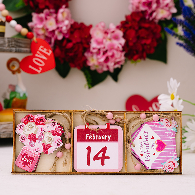 New Valentine's Day Decorations Pink Wooden Pendant Home Atmosphere Layout Creative Heart 3 Grid Boxed