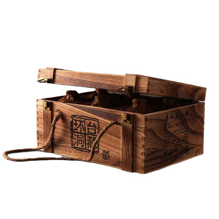 贵州茅台镇白酒 53度高粱酒环台酒糟洞藏木箱 批发坛子老酒整箱