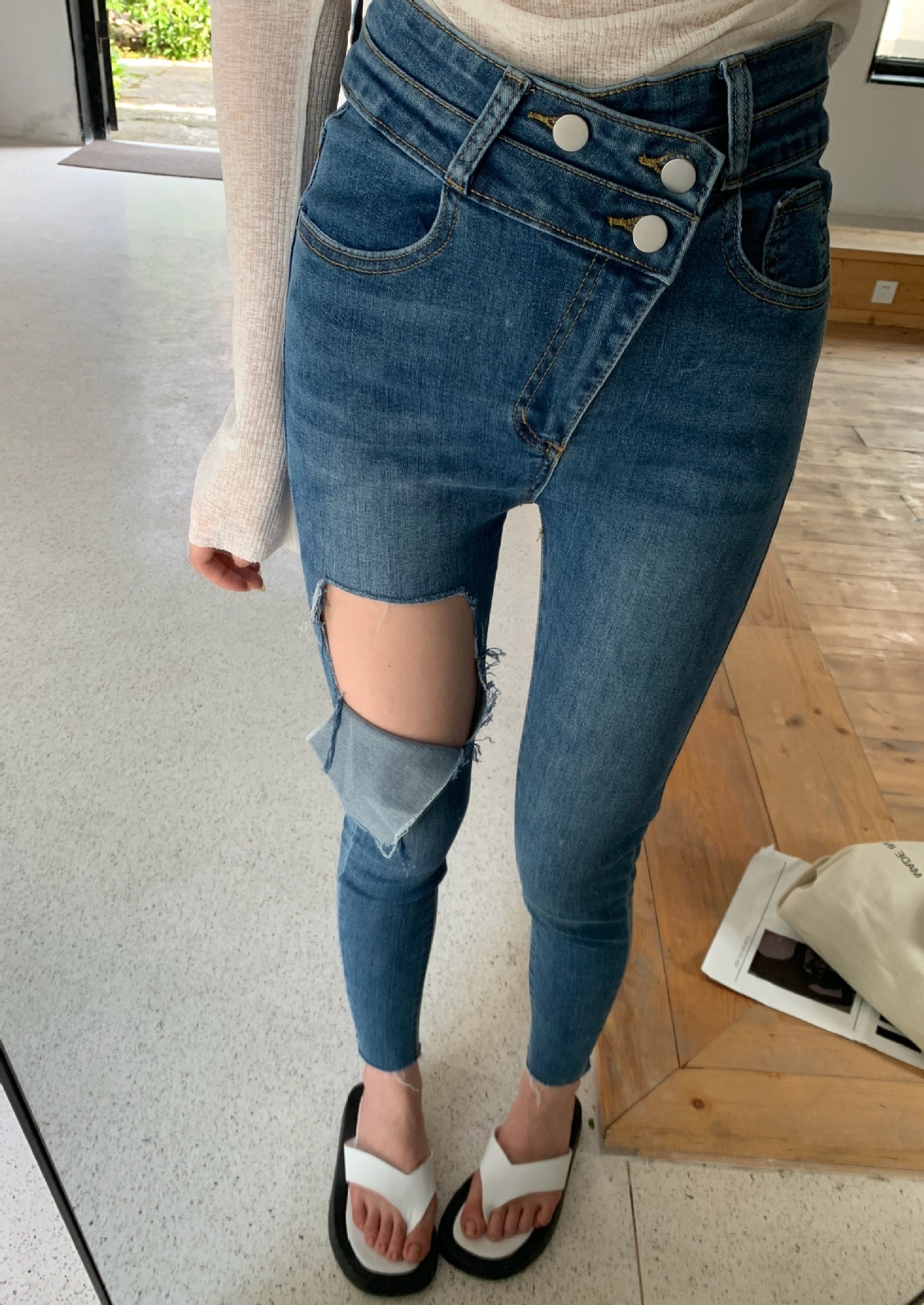 裤子破洞牛仔裤女2022夏季网红高腰弹力紧身韩版学生浅蓝色九分小脚裤