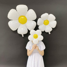 新款韩国ins小雏菊铝膜气球宝宝生日拍照道具 白色花朵鸡蛋花气球