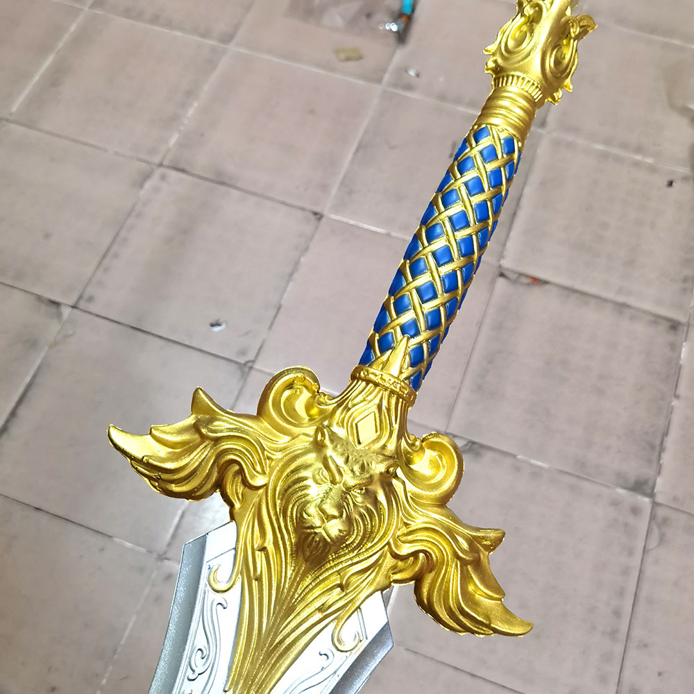 魔兽部落联盟霜之哀伤剑 橡胶道具金狮子剑羊头盾牌pu刀剑武器