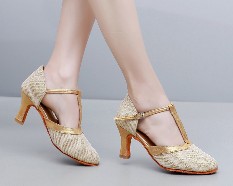 新款成年女士包头拉丁舞鞋软底高跟舞蹈鞋女摩登舞交谊舞鞋华尔兹