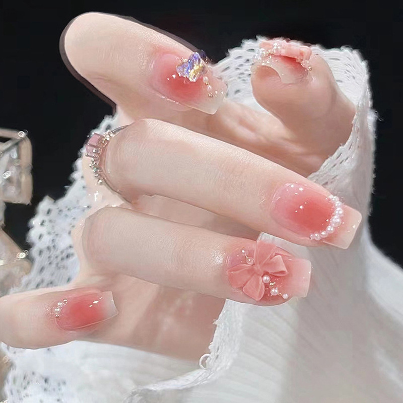 珍珠闪钻蝴蝶结穿戴甲片腮红渐变美甲贴片甜美温柔少女中长假指甲