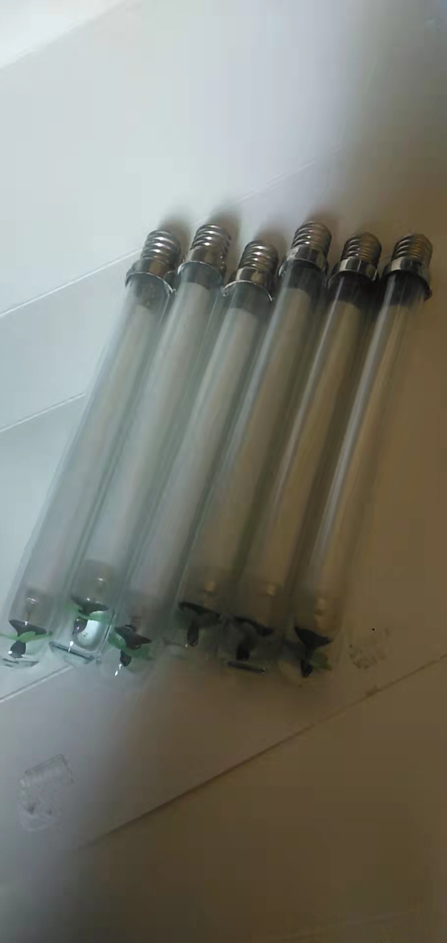 灭蚊灯灯管2瓦螺口12毫米14毫米直径e12 e14灯管长度15厘米-阿里巴巴