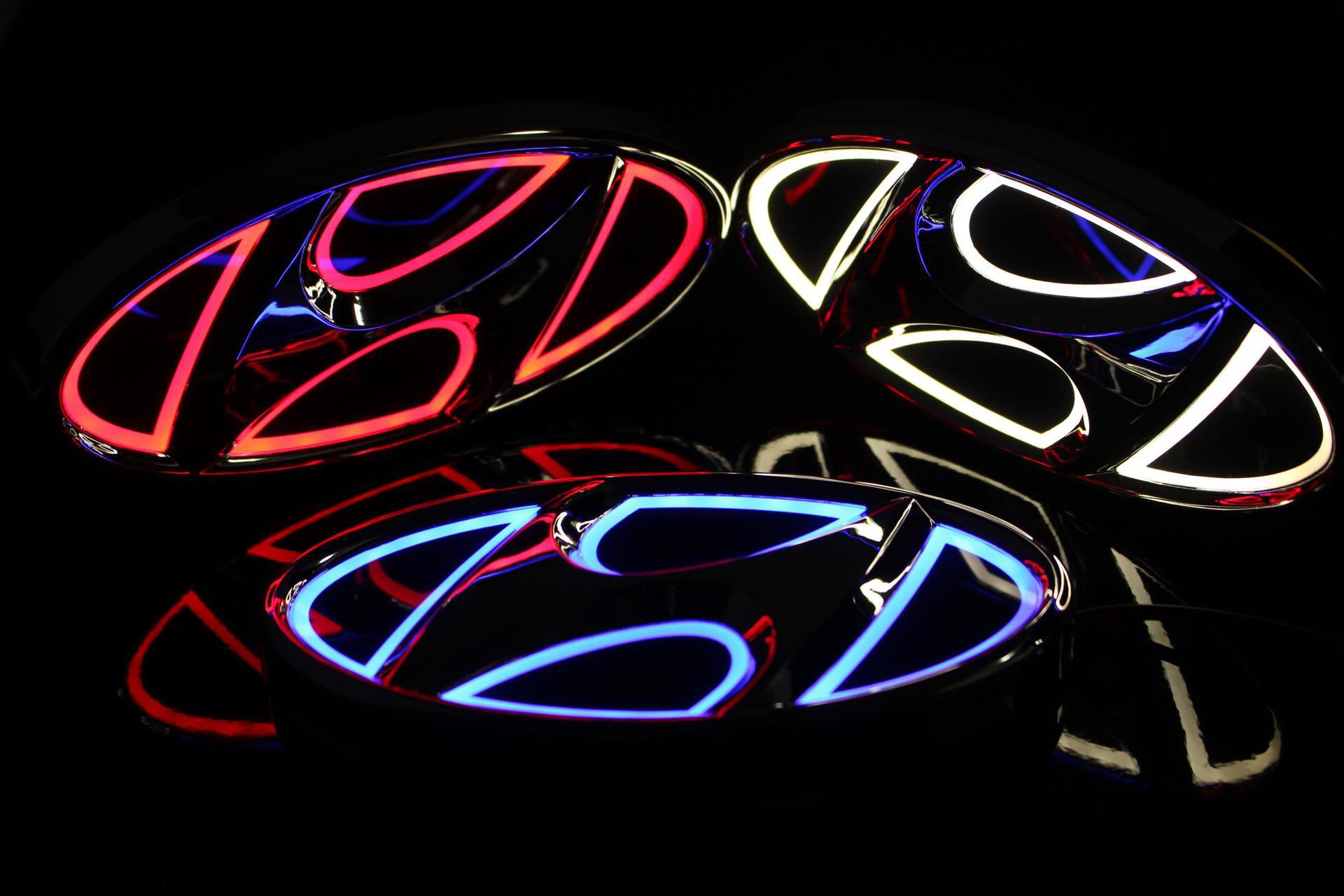 汽车车标车标灯