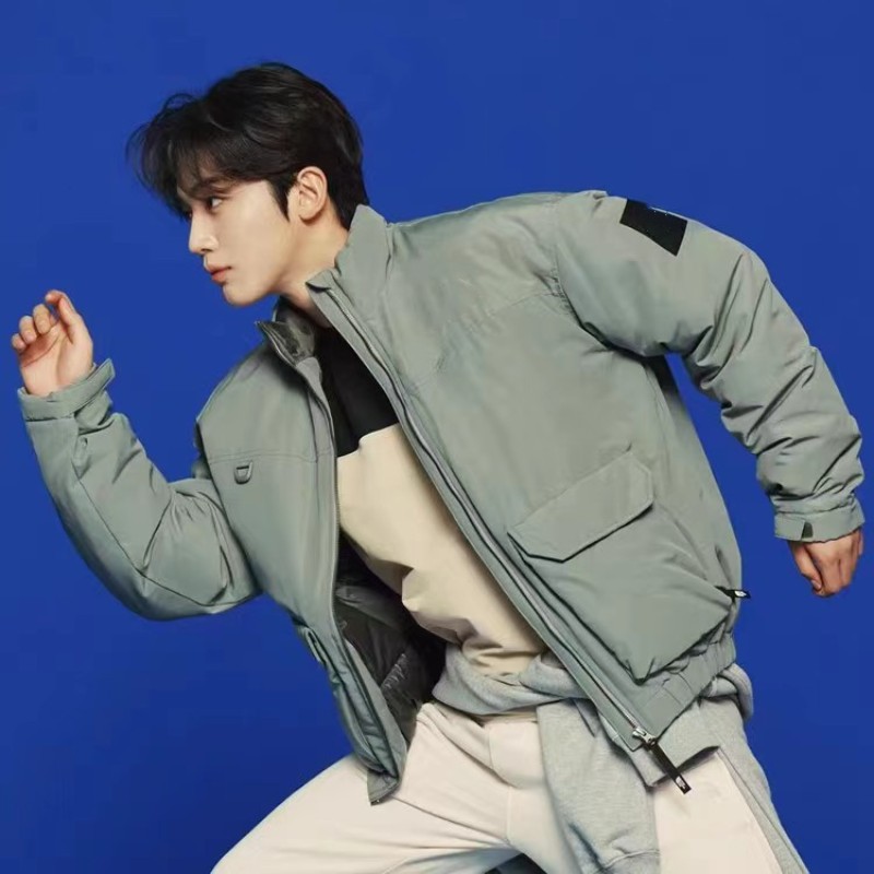 23年新款休闲夹克短款羽绒服王嘉尔同款情侣款白鹅绒外套一件代发