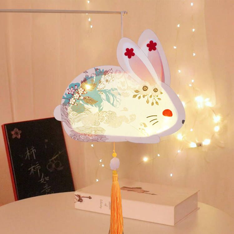2023兔年装饰新年兔子灯手工 diy灯笼材料元宵节地摊批发手提花灯