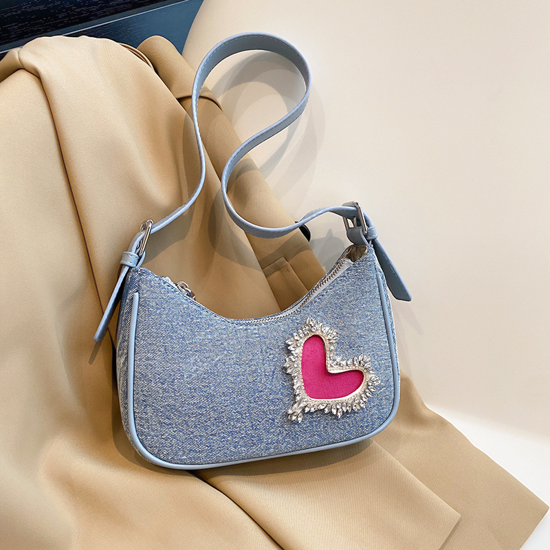 跨境高质量ins牛仔布包包女网红时尚牛仔单肩包镶钻流苏半月饺子