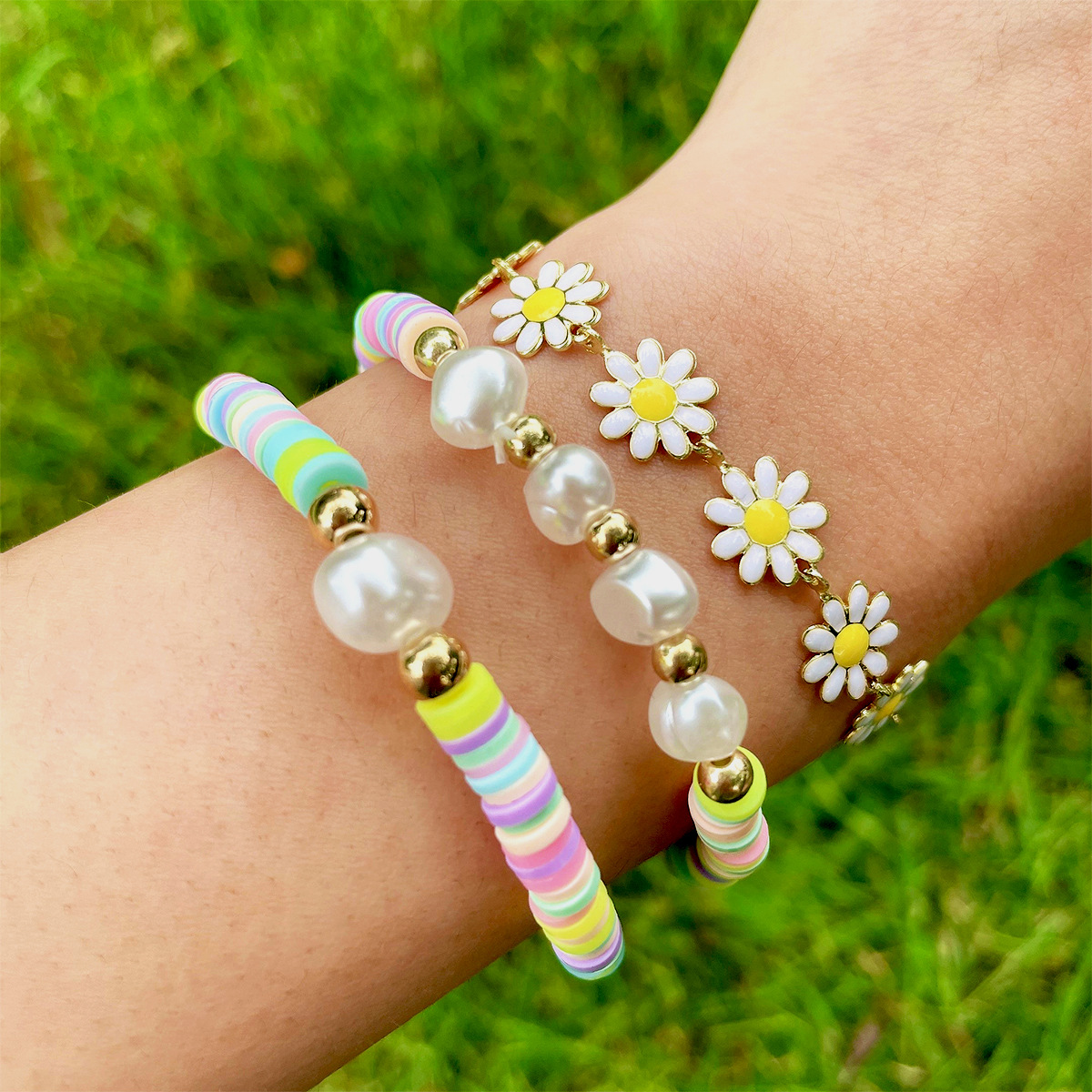 波西米亚夏季小雏菊彩色软陶片多层手链女不规则珍珠串珠欧美跨境