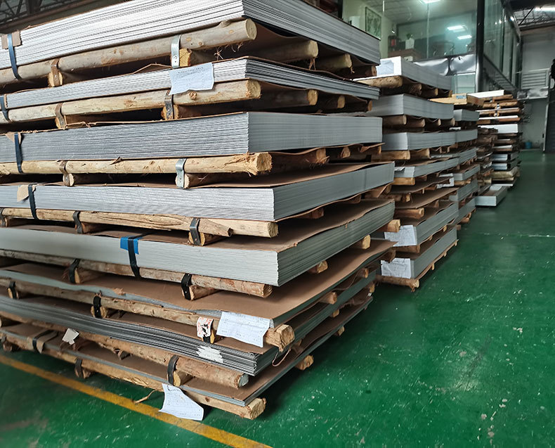 厂家直销304不锈钢板材321黑钛钢板430拉丝镜面201不锈钢板可切割