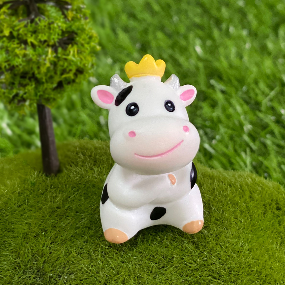 Micro Landscape Small Animal Cute Cow Ornaments Desktop Gardening Bonsai Decorations Resin Accessories Crafts Wholesale