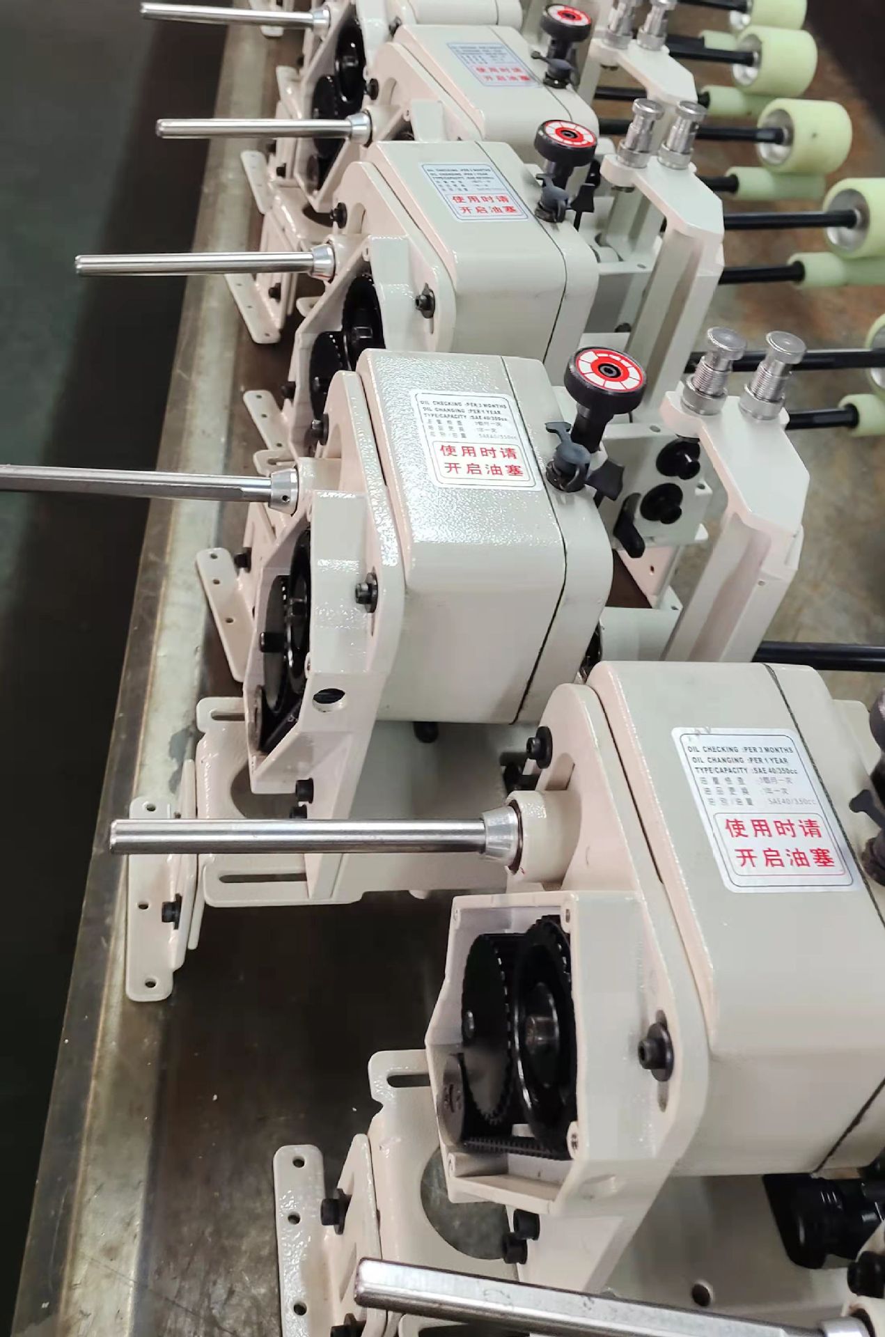 厂家直销缝纫机电子拖布轮气动电动拖布轮服装缝纫辅助装置后拖轮