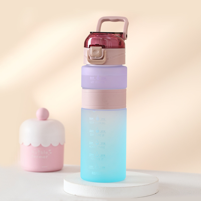 2022 New Online Red High-Looking Gradient Girl Drinking Bottle Portable Sports Fitness Plastic Minimalist Kettle with Lid