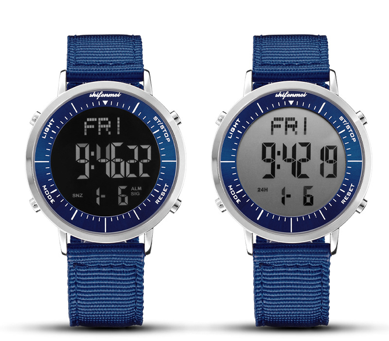 户外夜光男士手表游泳跑步计时多功能手表男中小学生运动电子手表