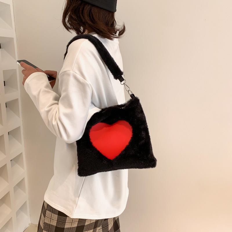 Foreign Trade Bag Plush Women's Bag 2022 Winter Casual Large Capacity Totes Fashion Peach Heart Portable Shoulder Bag