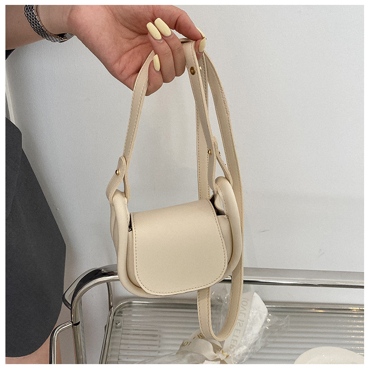 Simple All-Match Shoulder Bag 2022 New Mini Solid Color Tote Korean Style Personality Trendy Commuter School Mobile Phone Bag