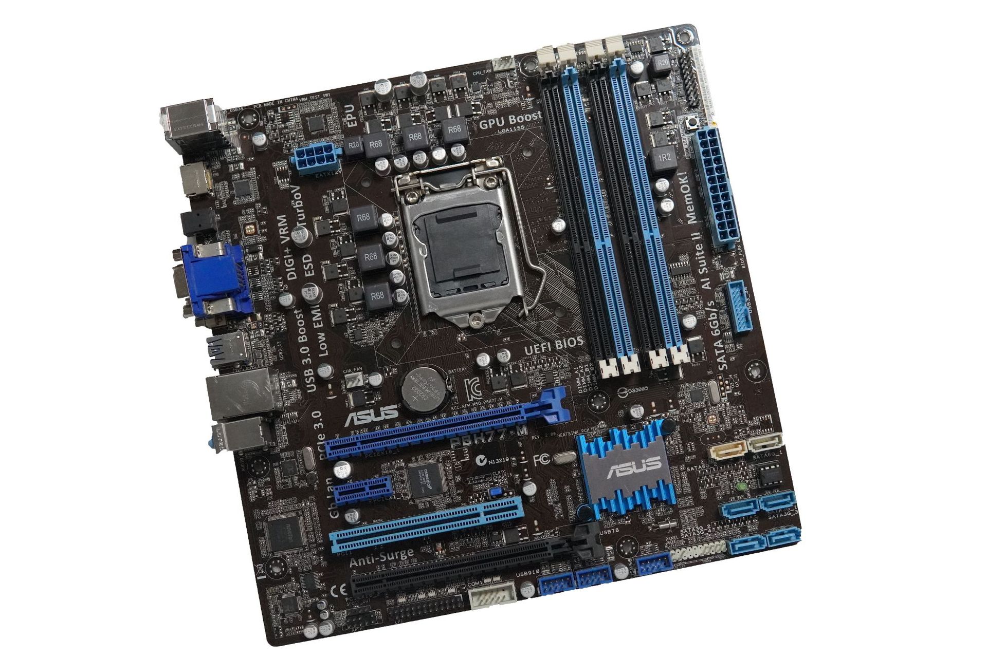 实物拍摄:主板型号为:asus/华硕p8h77-m玩家国度 uatx板 1155针,迷你