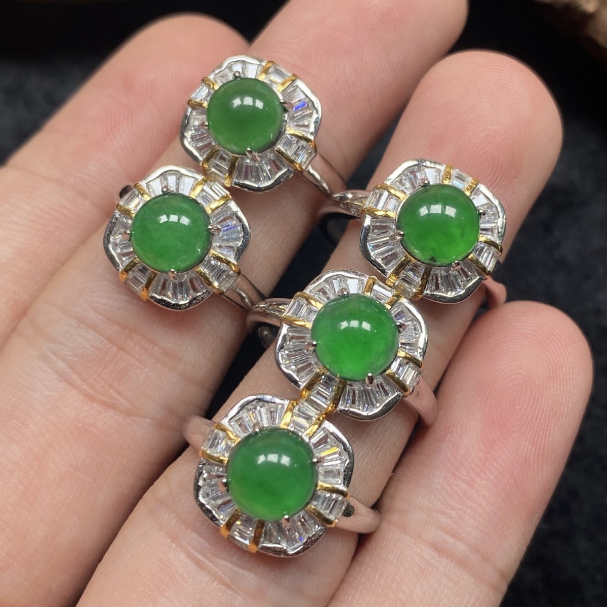 天然翡翠戒指 冰绿a货翡翠手饰 危地马拉产地细腻 抖音小红书爆款