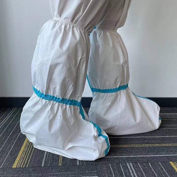 一次性隔离鞋套一次性防护带胶防护靴套防护服配套脚套中高筒靴套