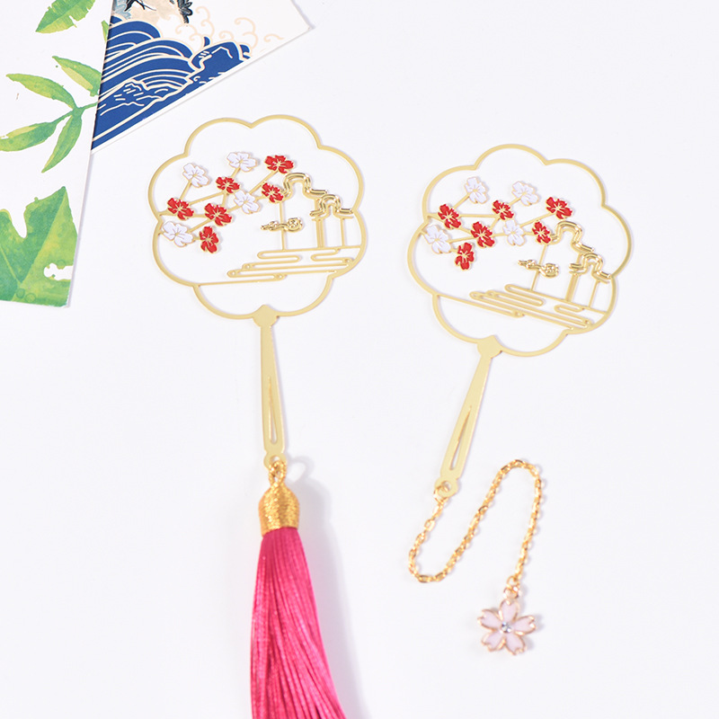 Hollow Bookmark in Stock Wholesale Plum Blossoms Orchids Bamboo and Chrysanthemum Chinese Style Bookmark Classical Cultural and Creative Fan Tassel Metal Small Gift