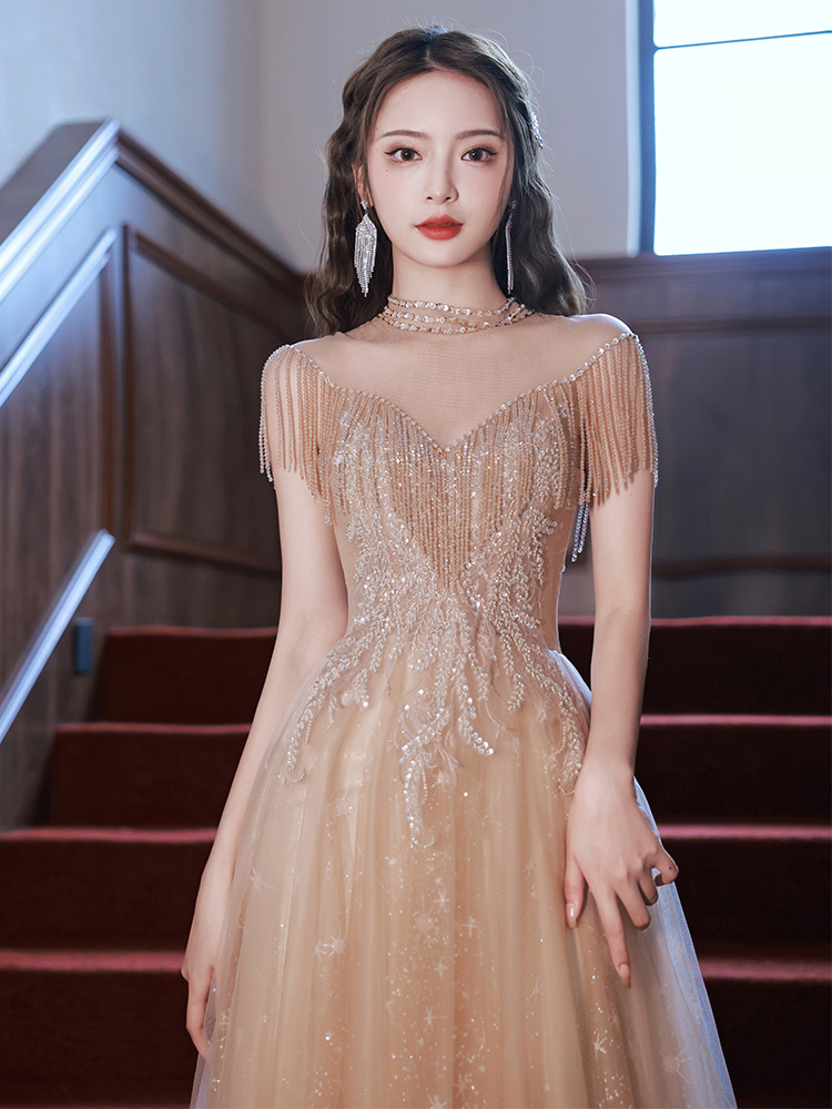 晚会主持礼服裙图片