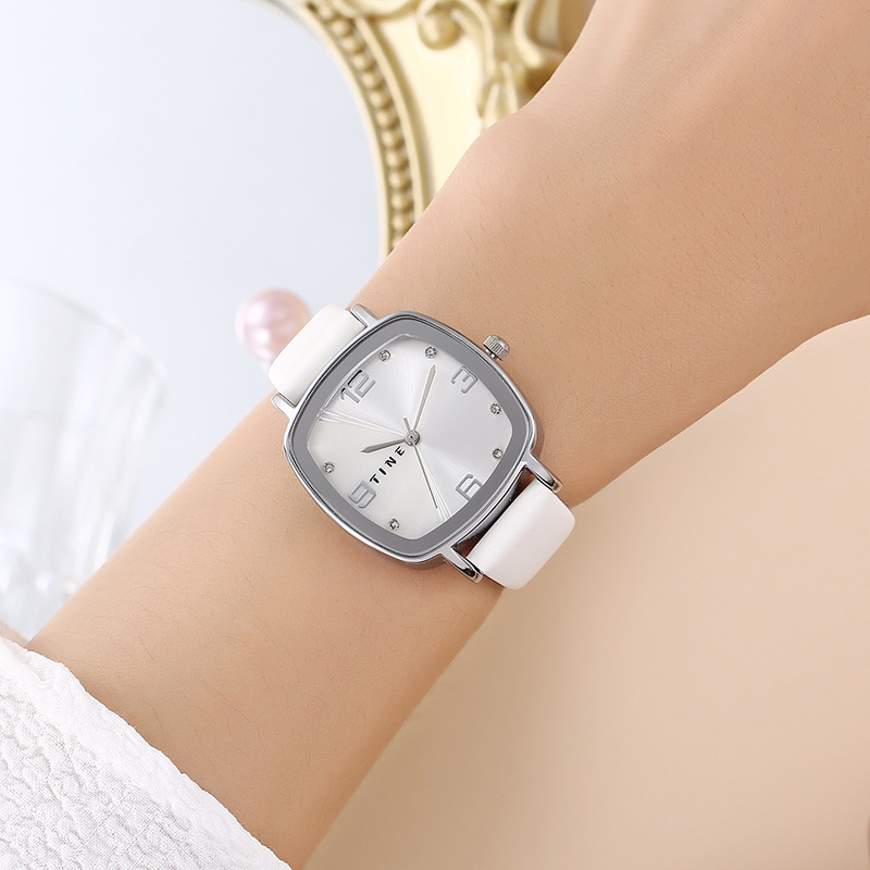 2023 New Elegant Good-looking Women's Watch Square Student Style Women's Quartz Watch Waterproof Watch One Piece Dropshipping