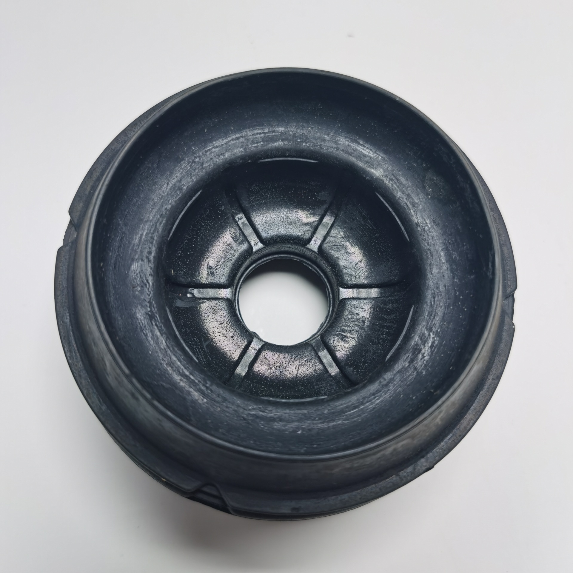 减震器悬置 上盖 胶垫 适用于日产新阳光 前机顶胶 54320-1hm0a