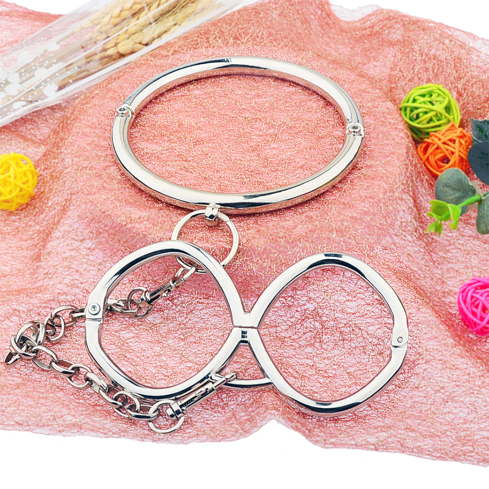 情趣用品男女性用品sm捆绑束缚玩具金属手铐项圈8字手铐手环调情