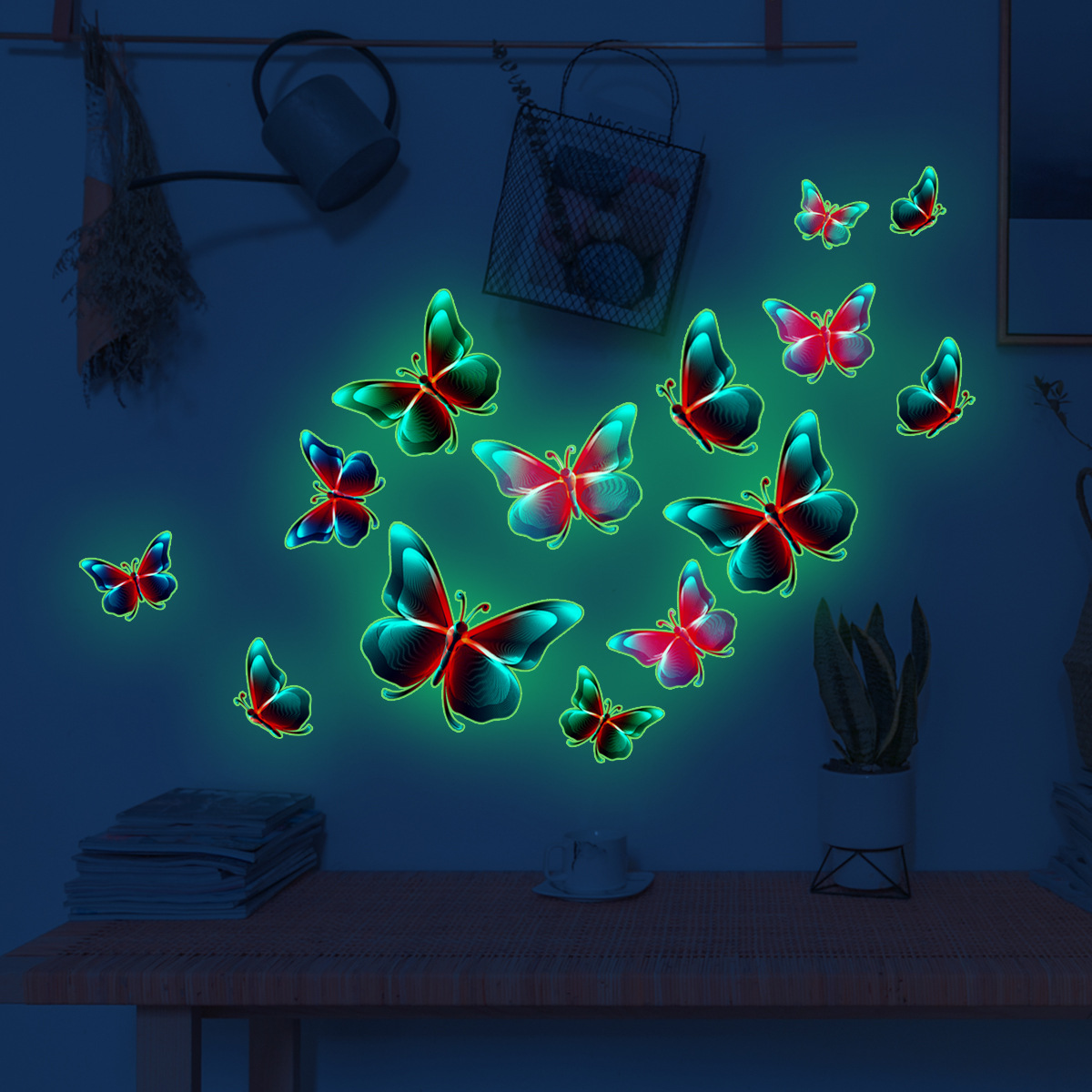 yc018 彩色夜光蝴蝶墙贴夜光贴背景墙卧室房间装饰自粘批发墙贴画