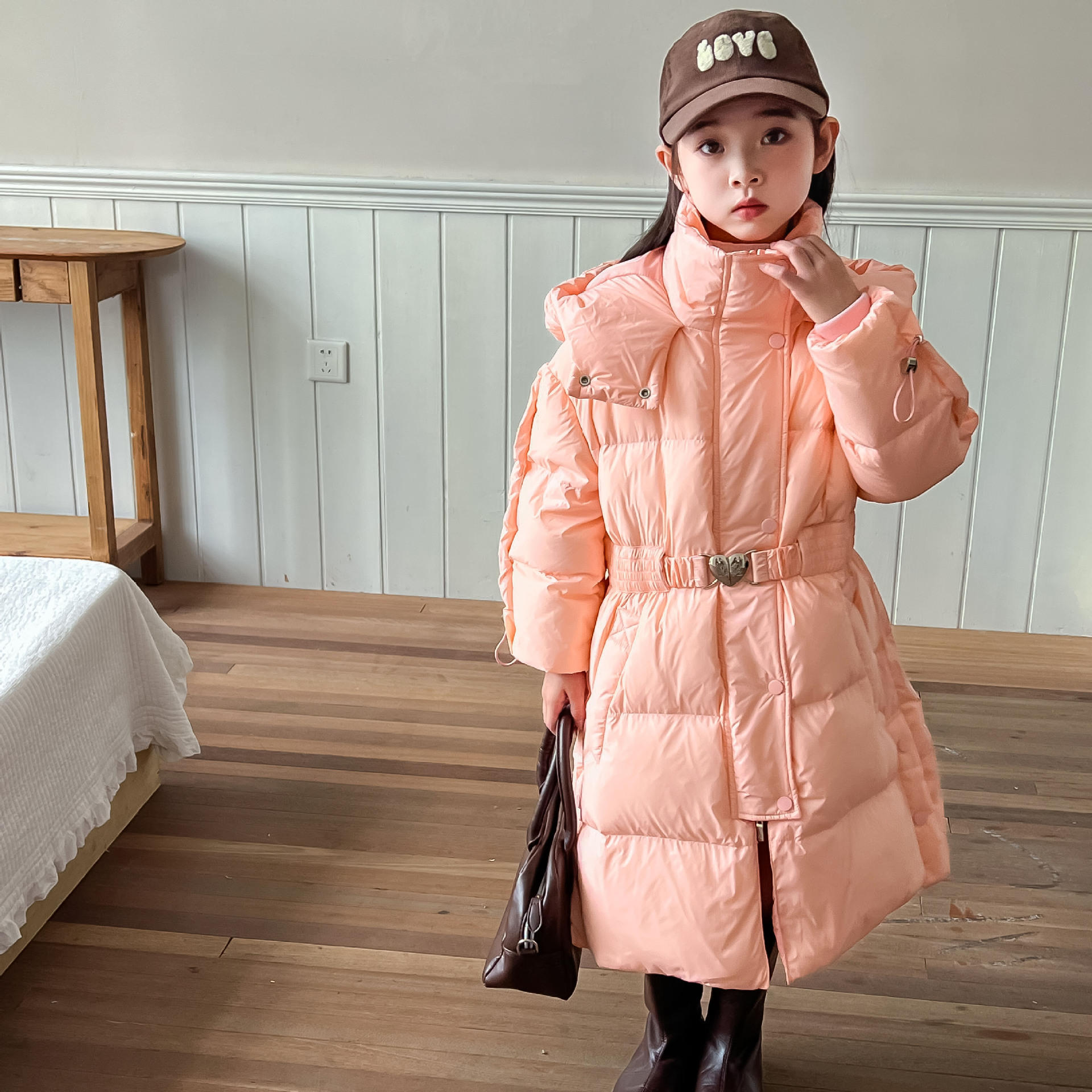 2024秋冬装新款儿童羽绒服长款加厚洋气收腰女童羽绒外套厂家批发