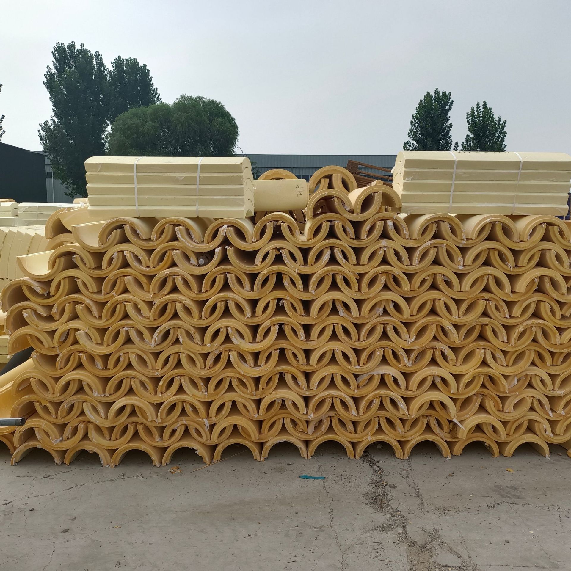 管道保温隔热聚氨酯瓦壳 聚氨酯保冷瓦壳 硬质发泡聚氨酯保温管