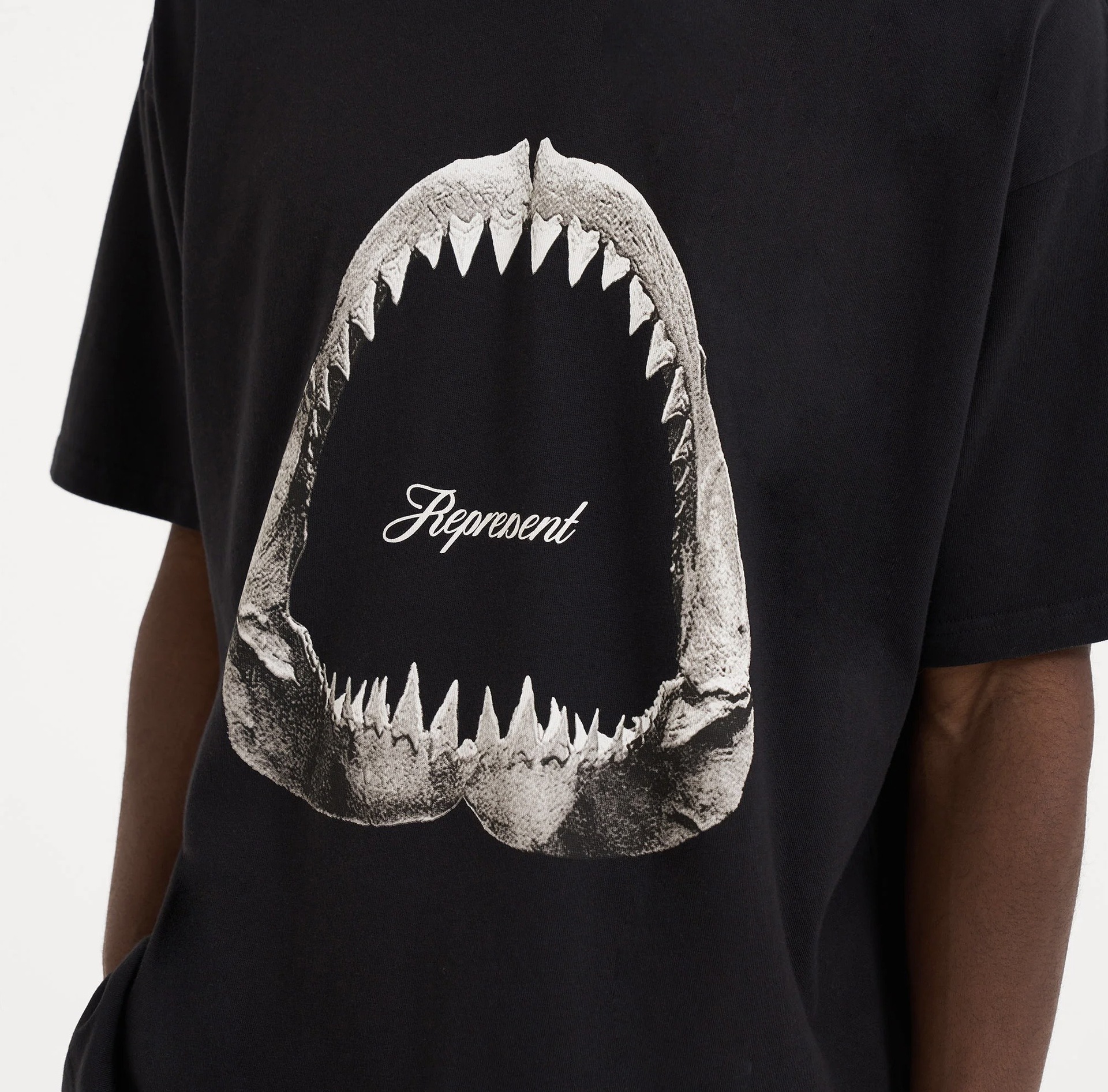 高街潮牌represent鲨鱼牙齿印花复古水洗做旧短袖t恤男女宽松上衣