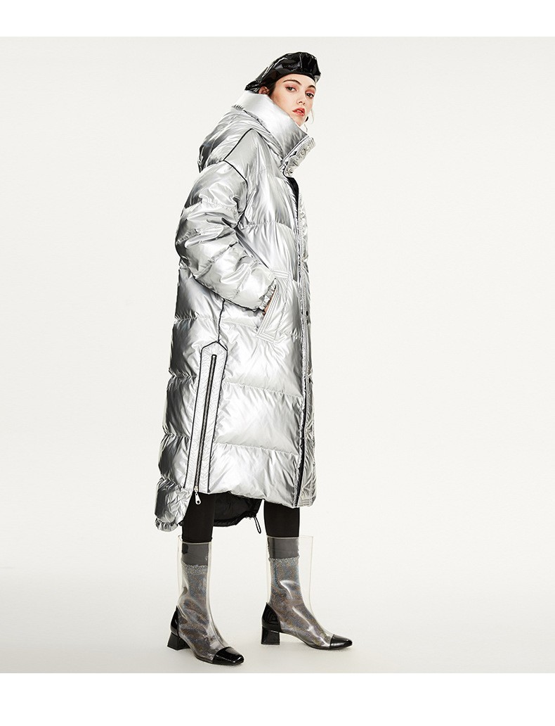 嘉泽华2021新款男女情侣镭射银色加长加厚宽松保暖迪丽热巴羽绒服