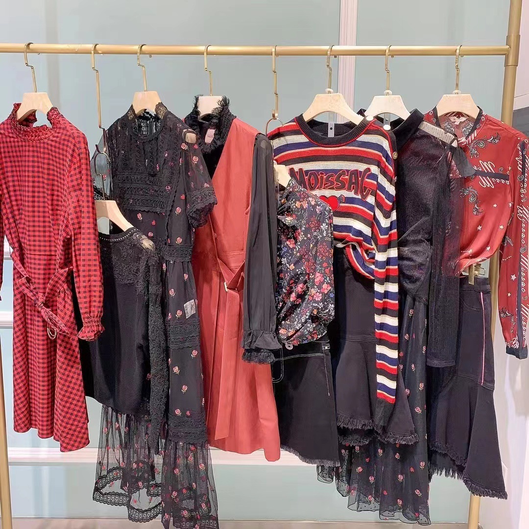 四季青服装批发市场 广州品牌撤柜女装货源 石井女装品牌尾货