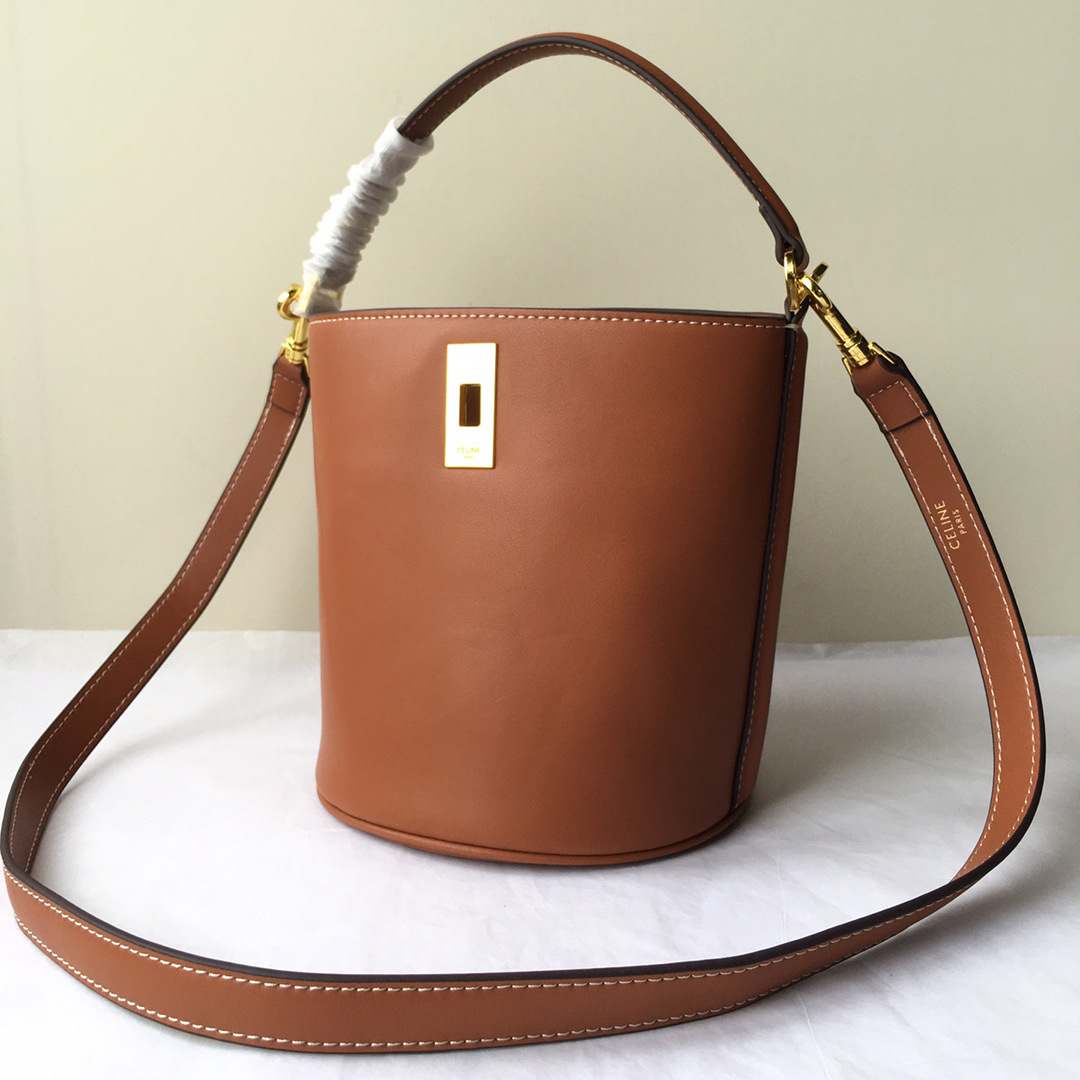 22年秋冬新款凯旋门小号水桶报手提包女单肩斜挎包bucket复古牛皮