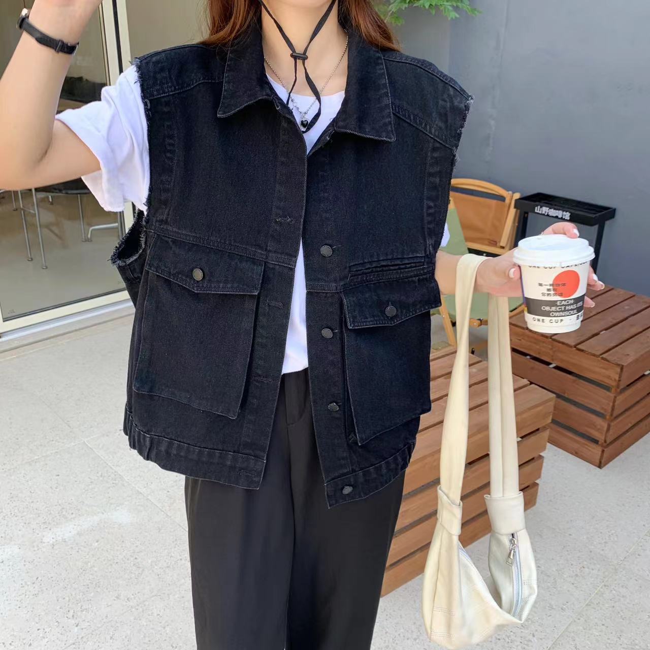 秋款新款牛仔马甲女无袖宽松休闲学院风背心设计款显瘦开衫马夹