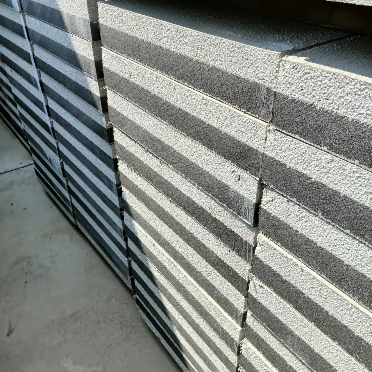 厂家批发外墙保温免拆结构一体板 建筑结构复合混凝土免拆模板