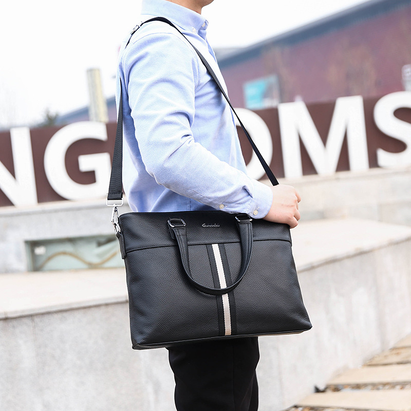 2022 New Soft Leather Men's Bag Summer Business Shoulder Briefcase Casual Horizontal Hand Bag One Piece Dropshipping