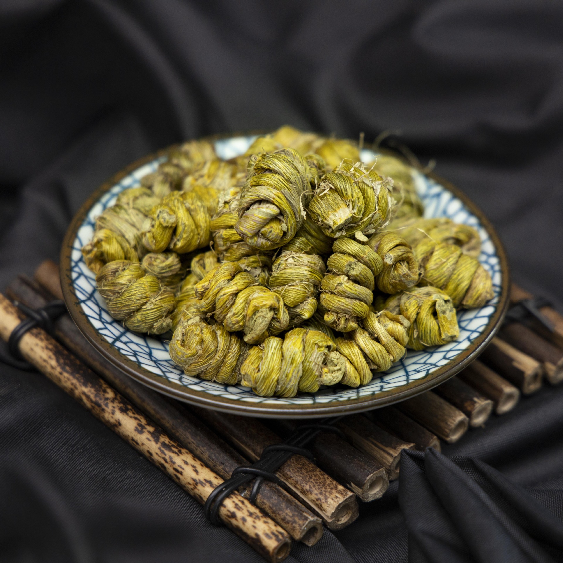 霍山铁皮石斛枫斗芽条米斛珍虫石斛龙头凤尾产地货源人工挑选