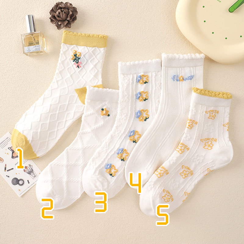 Tulip Socks for Women Autumn and Winter Mid-Calf Length Socks All-Match and Sweet Ins Trendy College Style Women's Socks Cute Long Socks Wholesale