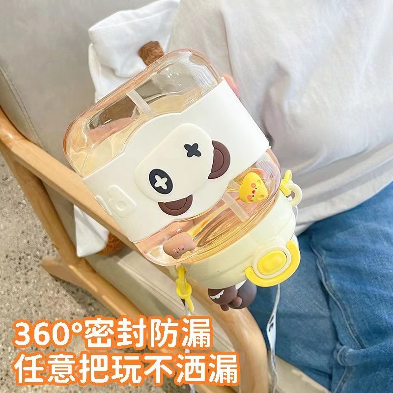 Summer Internet Celebrity Square Straw Plastic Cup Girl's Heart Sports Strap Kettle Large Capacity Double Drink Children's Water Cup