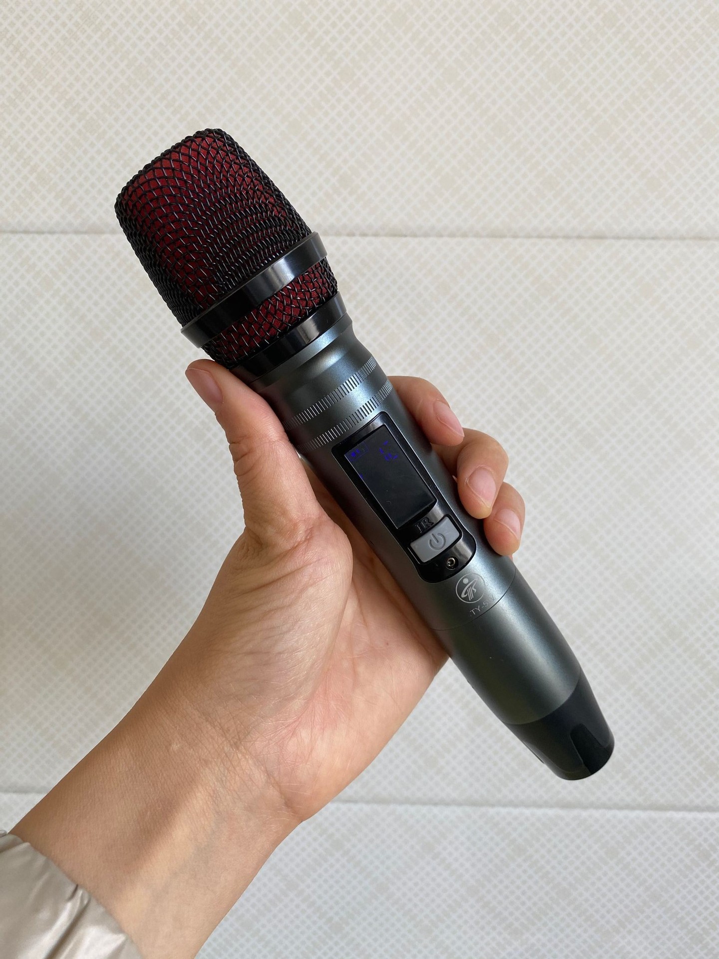 tianyun经典5w金属款无线防啸叫降噪充电麦克风 声卡音响通用