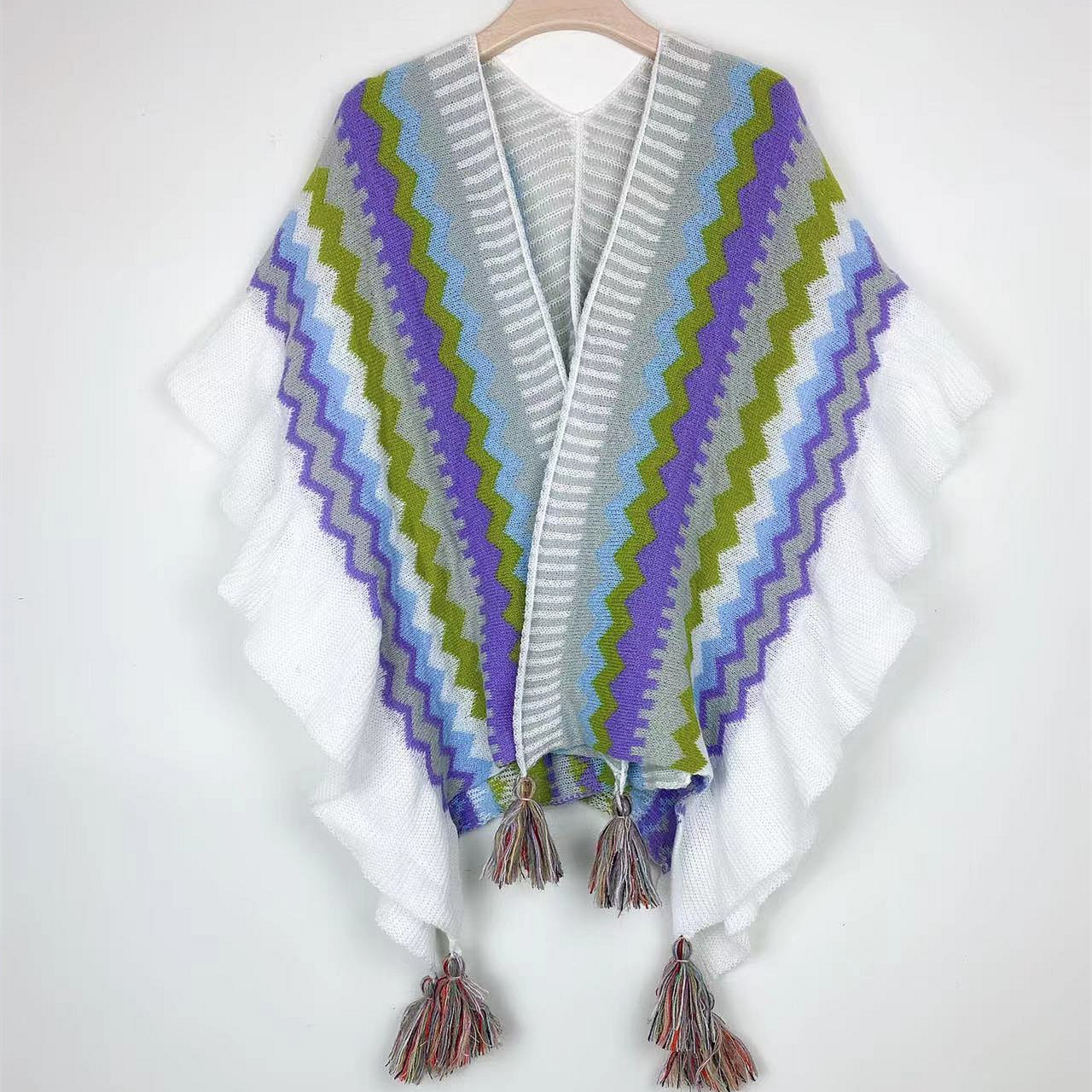 波西米亚风披肩秋冬新款条纹荷叶边加厚斗篷青海川藏线旅游外搭