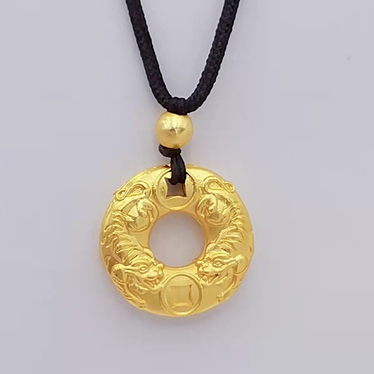 跨境货源镀金虎虎生威吊坠黄铜电镀仿金首饰品女士平安扣项坠项饰