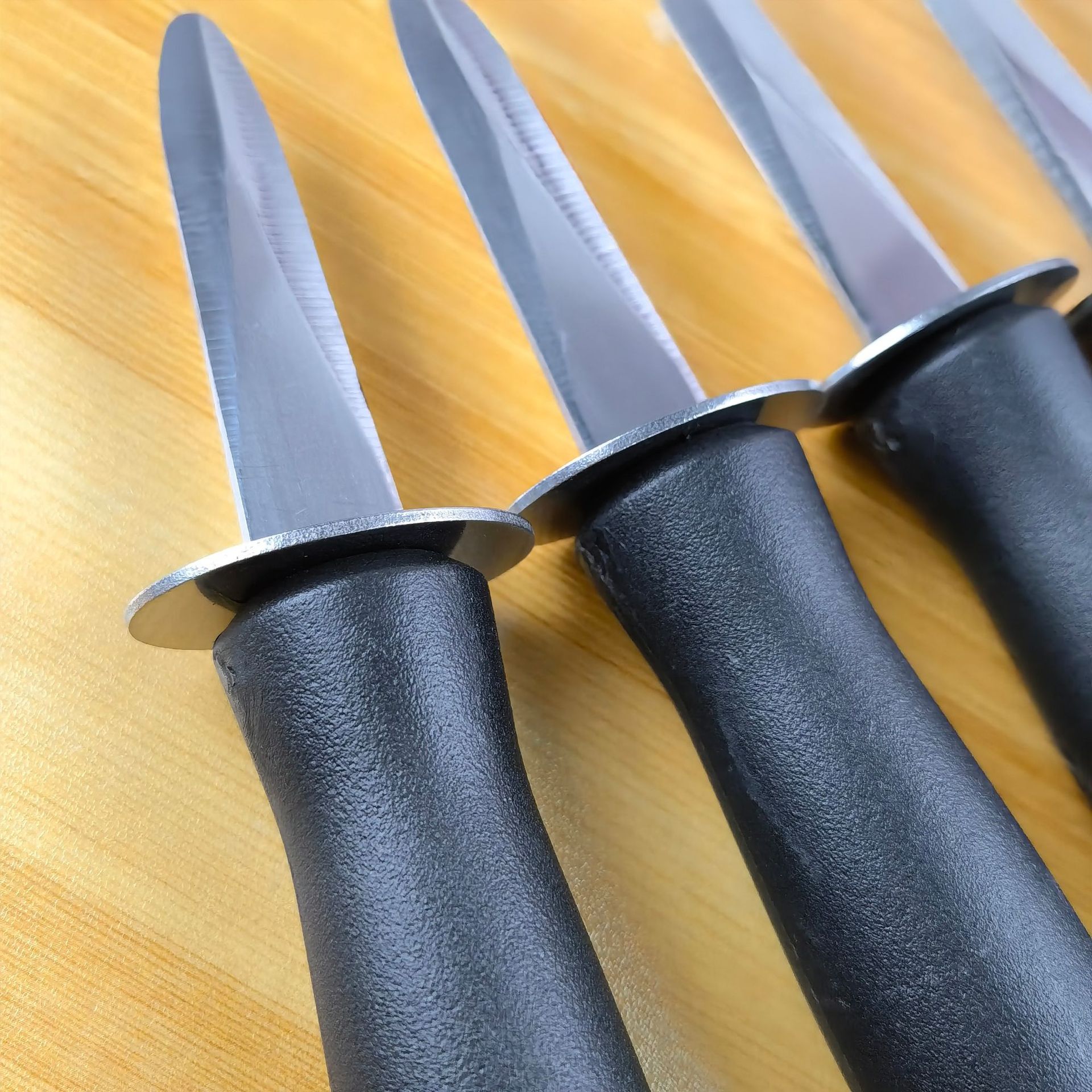 生蚝刀牡蛎刀海螺贝壳刀不锈钢蚝刀 处理无刃开蚝刀酒店用品