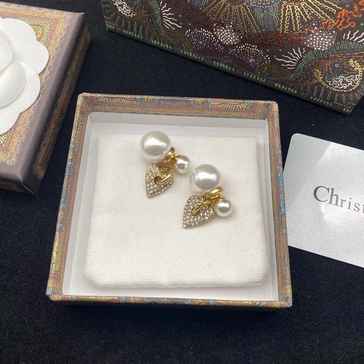 d家耳环迪家黄铜复古字母cd耳钉女欧美风时尚百搭耳饰高版本-阿里巴巴