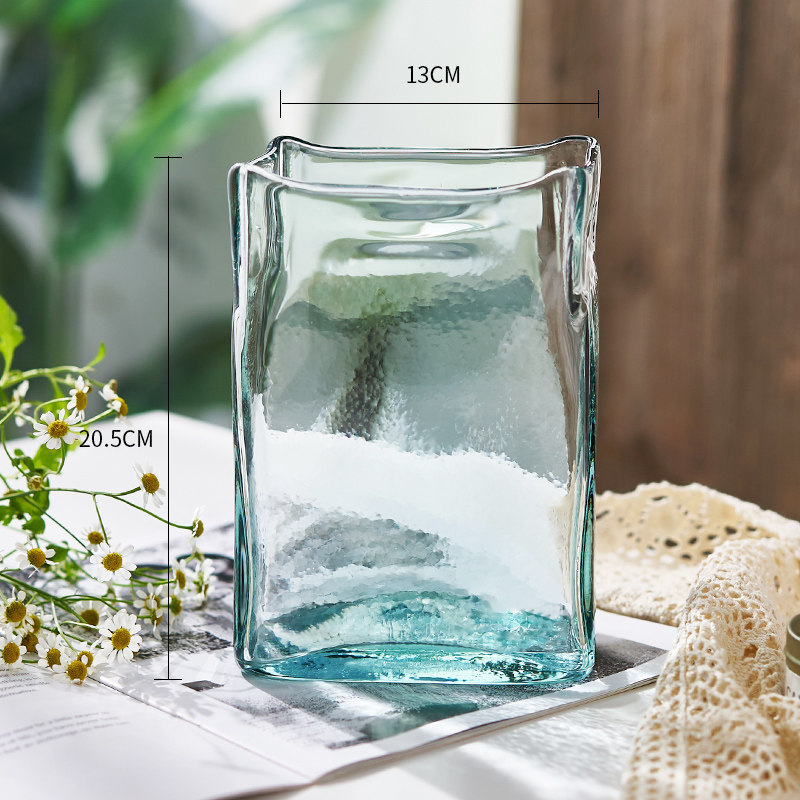 Creative and Slightly Luxury Nordic Flat Jar Primary Color Glass Vase Hydroponic Flowers Lily Living Room Flower Arrangement Table Decorative Ornaments