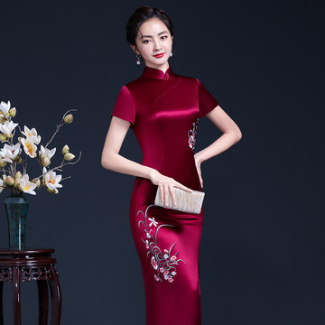 新款刺绣中长款改良妈妈装旗袍 宴会婚宴大码旗袍裙礼服 春夏季