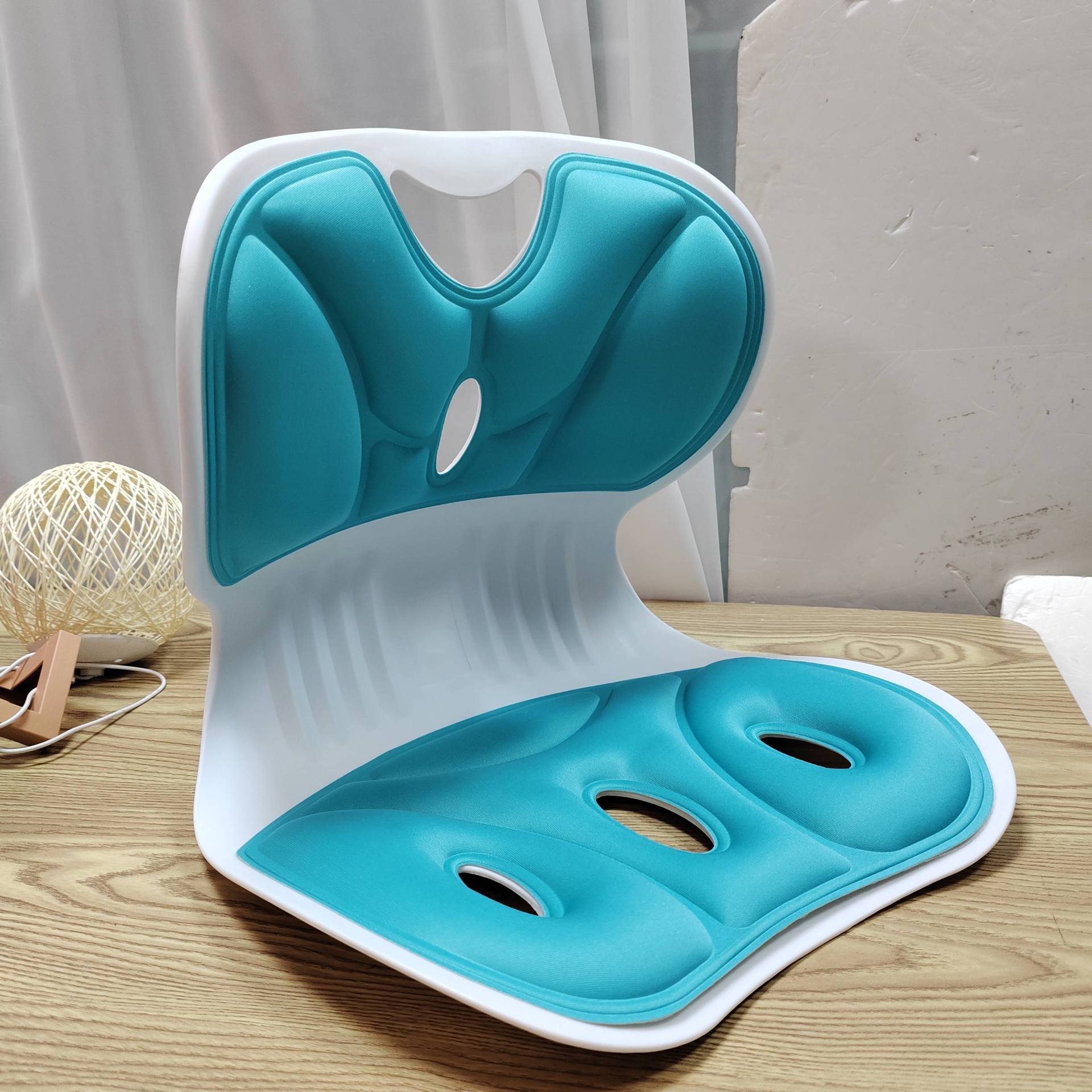 Student Children's Cushion Chair Waist Support Cushion Chair for Sitting Posture Correction Correction Sitting Posture for a Long Time Not Tired Office Waist Support Cushion