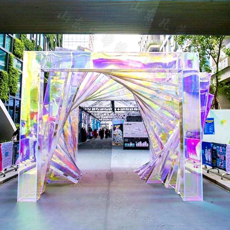 景区商场户外装饰发光灯光雕塑七彩立体美陈道具亚克力炫彩膜拱门